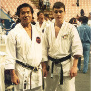 Чемпионат Мира 1996 год. 4-е место по кумитэ (поединку) среди мужчин Бразилия, Сан-Пауло. С Мастером Такеши Найто